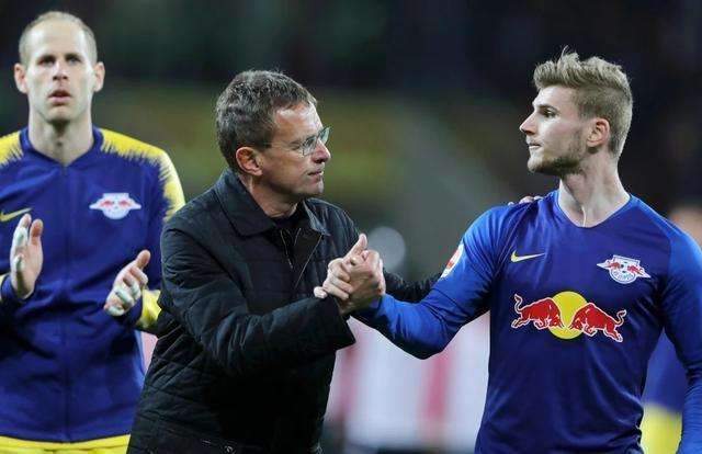 CBA杯“山东德比”裁判频繁纵容大动作引热议！媒体人质疑不作为