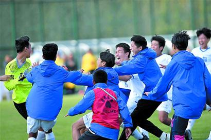 有机会吗？亚马尔19岁前欧冠已进7球，还差3球追平姆巴佩纪录（亚马尔冲击纪录：19岁前欧冠已进7球，距姆巴佩仅差3球）