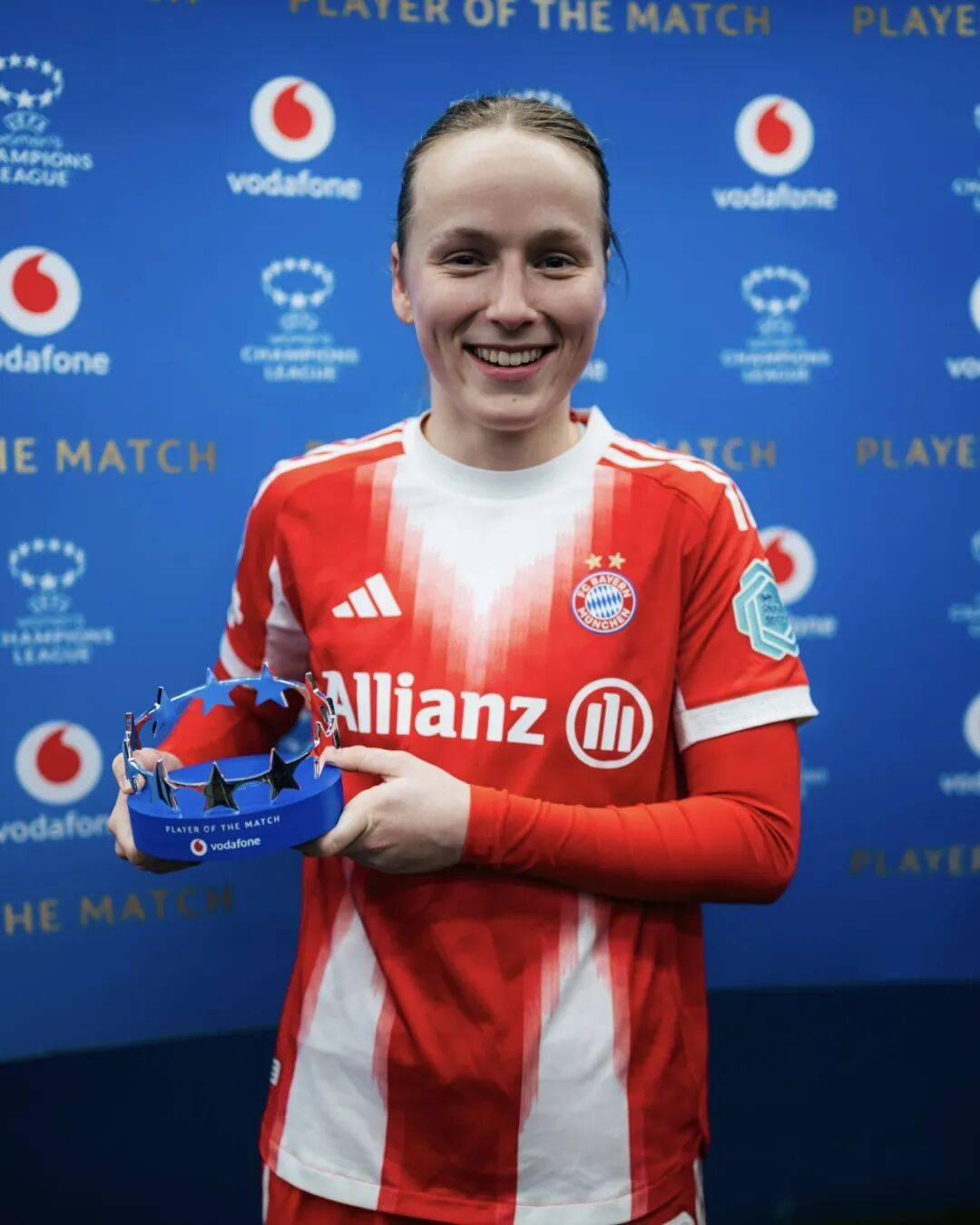 官方：27岁日本后卫富安健洋加盟阿贾克斯，签约至赛季结束（阿贾克斯官宣：27岁日本后卫富安健洋加盟，合同至本赛季末）