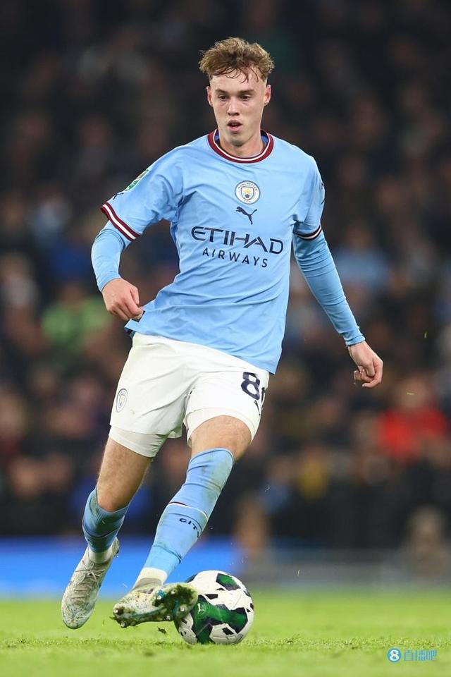 曼联拒放齐尔克泽，罗马米兰冬窗计划受挫（曼联叫停齐尔克泽转会，罗马与米兰冬窗引援受挫）