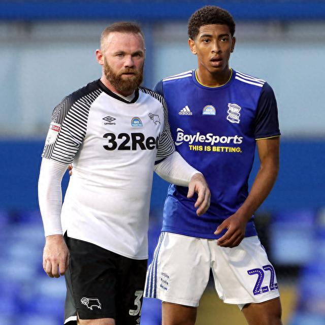 NBA杯半场：东契奇&里夫斯合砍37分，詹姆斯2分，独行侠62-60领先湖人