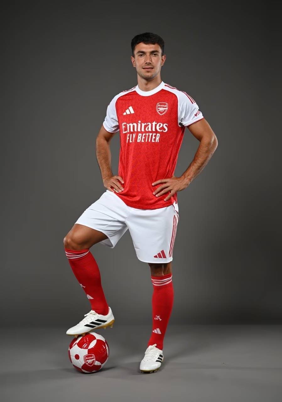 凯恩：对阵热刺总是很特别，也期待见到一些老面孔