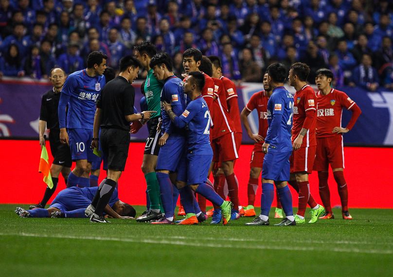 意甲战报：奥尔班梅开二度，维罗纳2-1战胜佛罗伦萨（意甲综述：奥尔班双响，维罗纳2-1力克佛罗伦萨）