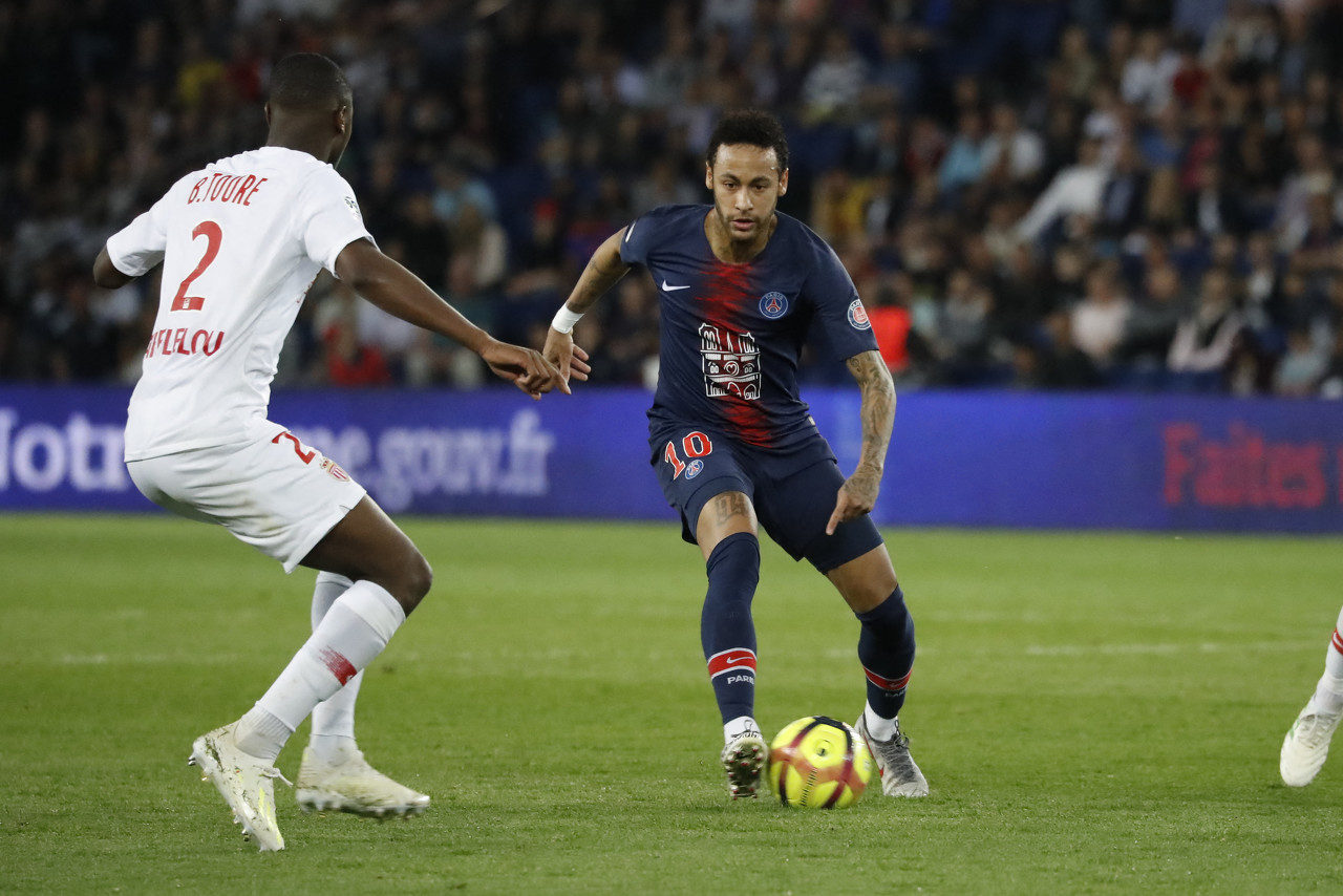 索尔斯克亚：安切洛蒂曾打趣说不想执教曼联，那儿的压力太大