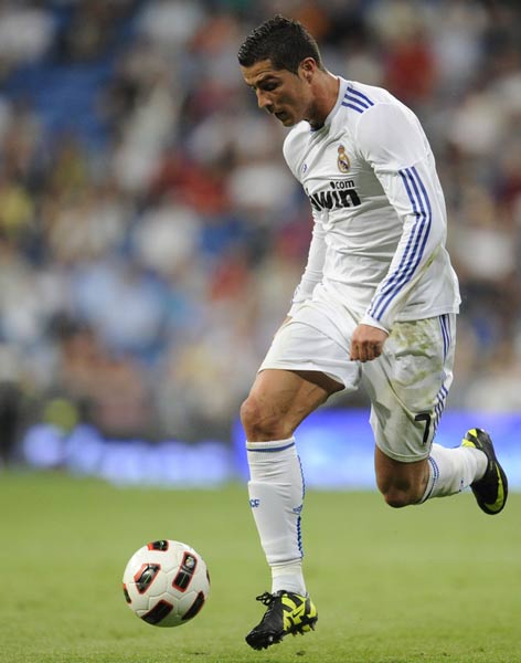 4战全胜，黄潜主帅马塞利诺当选西甲11月最佳教练（四连胜加冕！黄潜主帅马塞利诺荣膺西甲11月最佳教练）