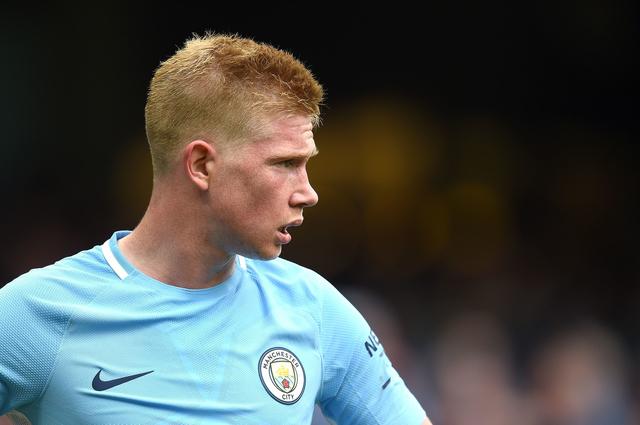 小将赛后拥抱母亲太感人