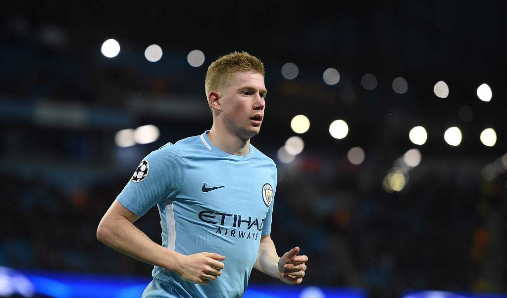 英超-补时绝杀！曼城3-2险胜利兹联，福登双响救主（英超补时绝杀！曼城3-2险胜利兹联，福登梅开二度扛起球队）