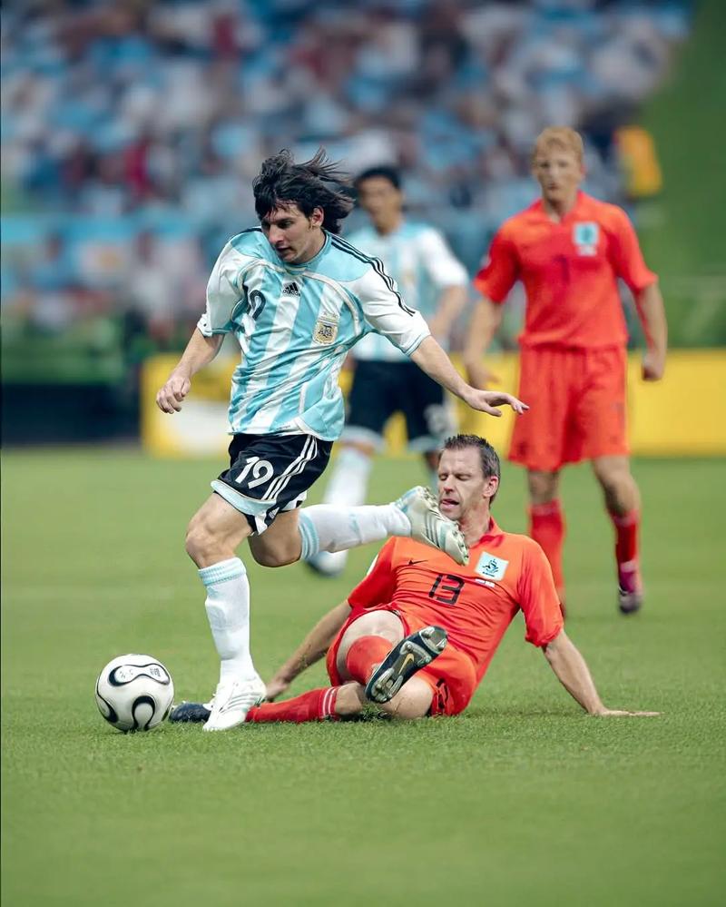 国王杯-姆巴佩破门恩德里克双响 皇马5-2塞尔塔（国王杯：姆巴佩建功，恩德里克梅开二度，皇马5-2击退塞尔塔）